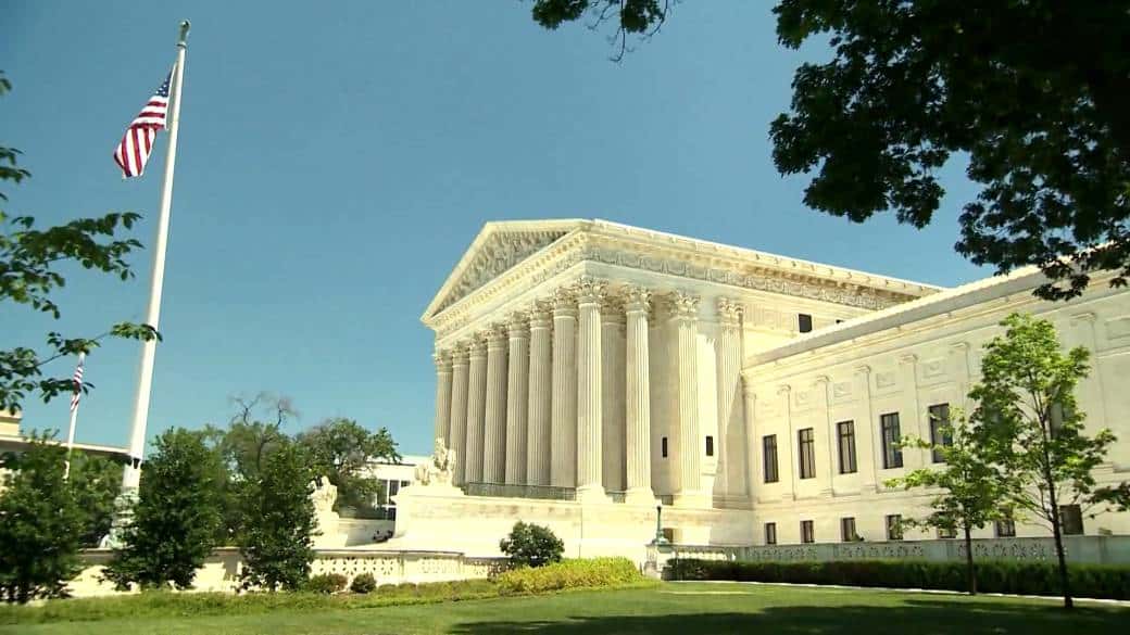 Supreme Court showdown against Health care law 