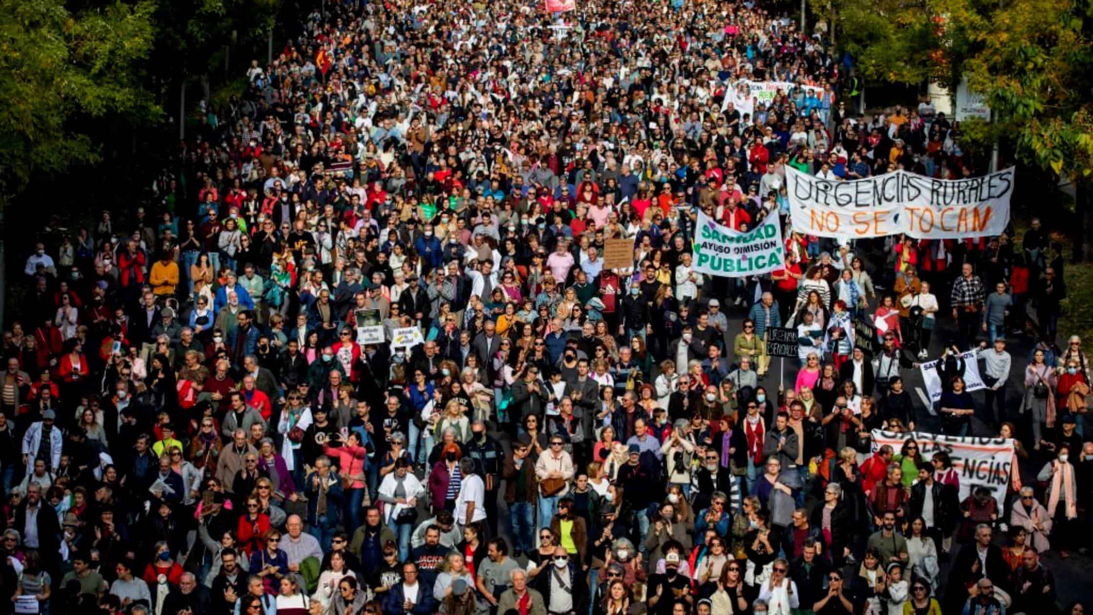 Numerous People Demonstrate In Madrid In Favor Of Public Healthcare